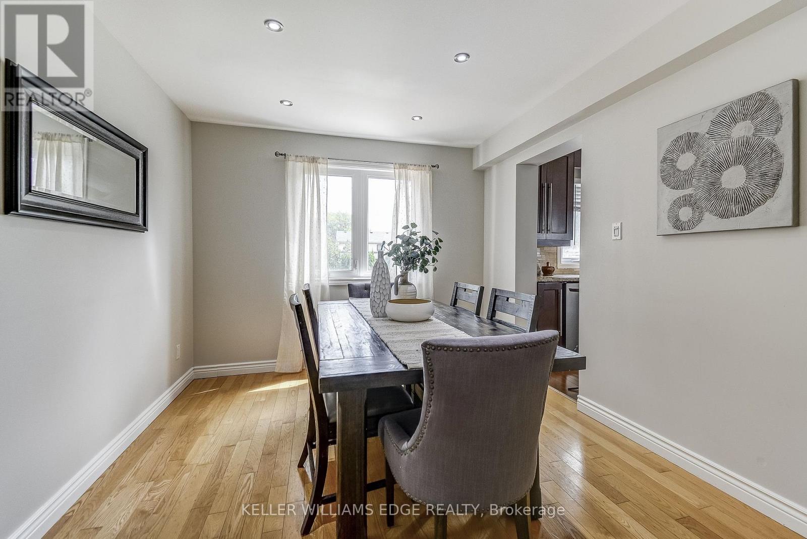 2212 Melissa Crescent, Burlington, Ontario  L7P 4J7 - Photo 10 - W12525880