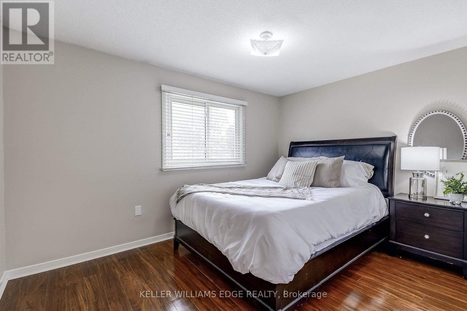 2212 Melissa Crescent, Burlington, Ontario  L7P 4J7 - Photo 20 - W12525880