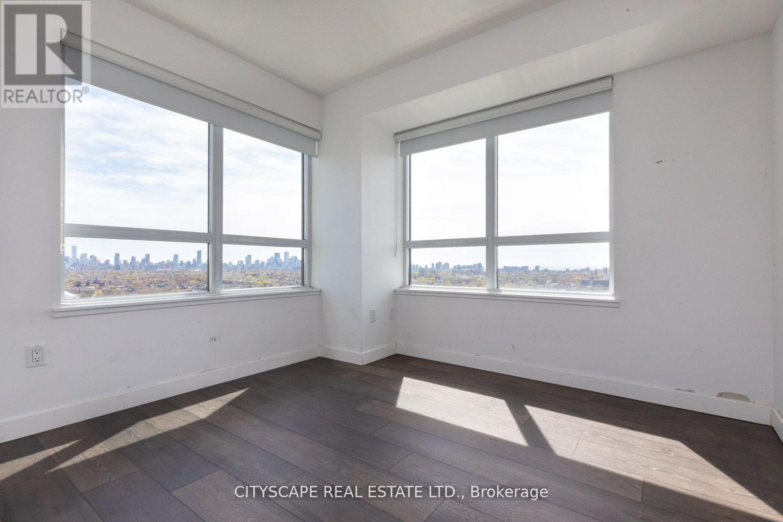 1802 - 1420 Dupont Street, Toronto, Ontario  M6H 4J8 - Photo 5 - W12525890