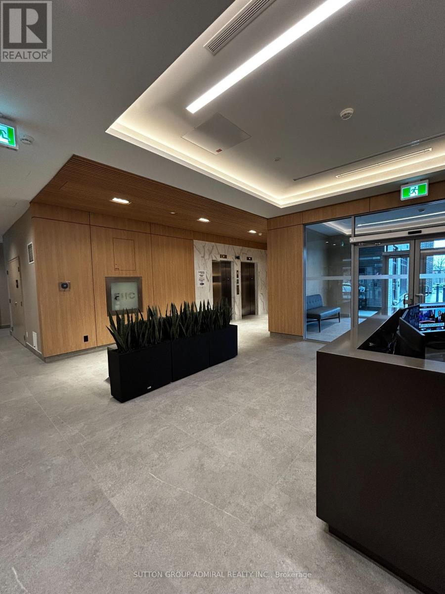 3250 Carding Mill Trail, Oakville, Ontario  L6M 1L3 - Photo 5 - W12525894