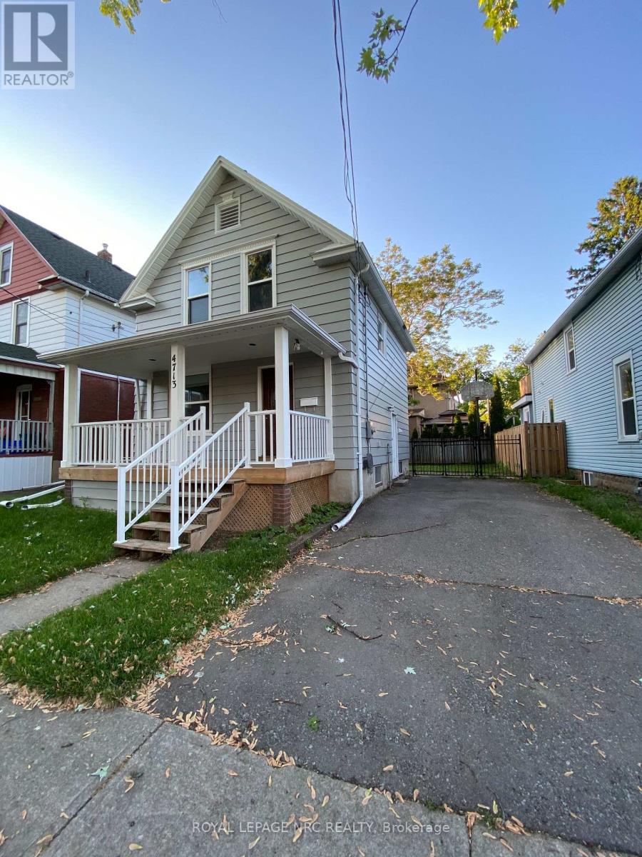 4713 Cookman Crescent, Niagara Falls, Ontario  L2E 1C1 - Photo 2 - X12525910
