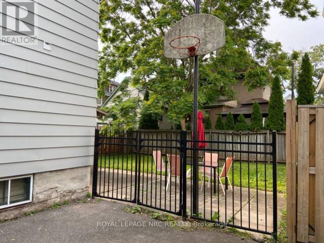 4713 Cookman Crescent, Niagara Falls, Ontario  L2E 1C1 - Photo 4 - X12525910