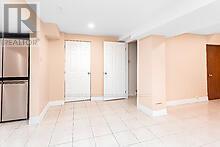 37 Cabinet Crescent, Vaughan, Ontario  L4L 6H9 - Photo 4 - N12455343