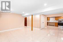 37 Cabinet Crescent, Vaughan, Ontario  L4L 6H9 - Photo 9 - N12455343