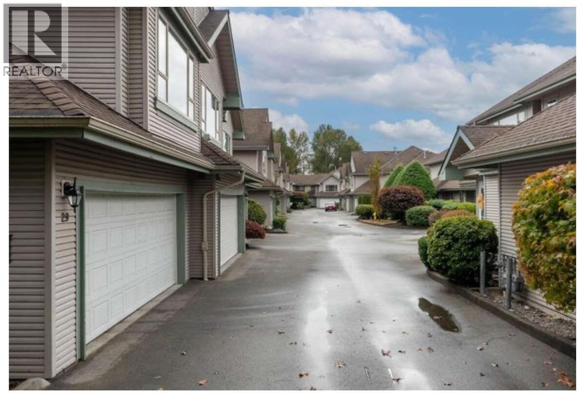 29 1255 Riverside Drive, Port Coquitlam, British Columbia V3B 7W5 - Photo 3 - R3065964