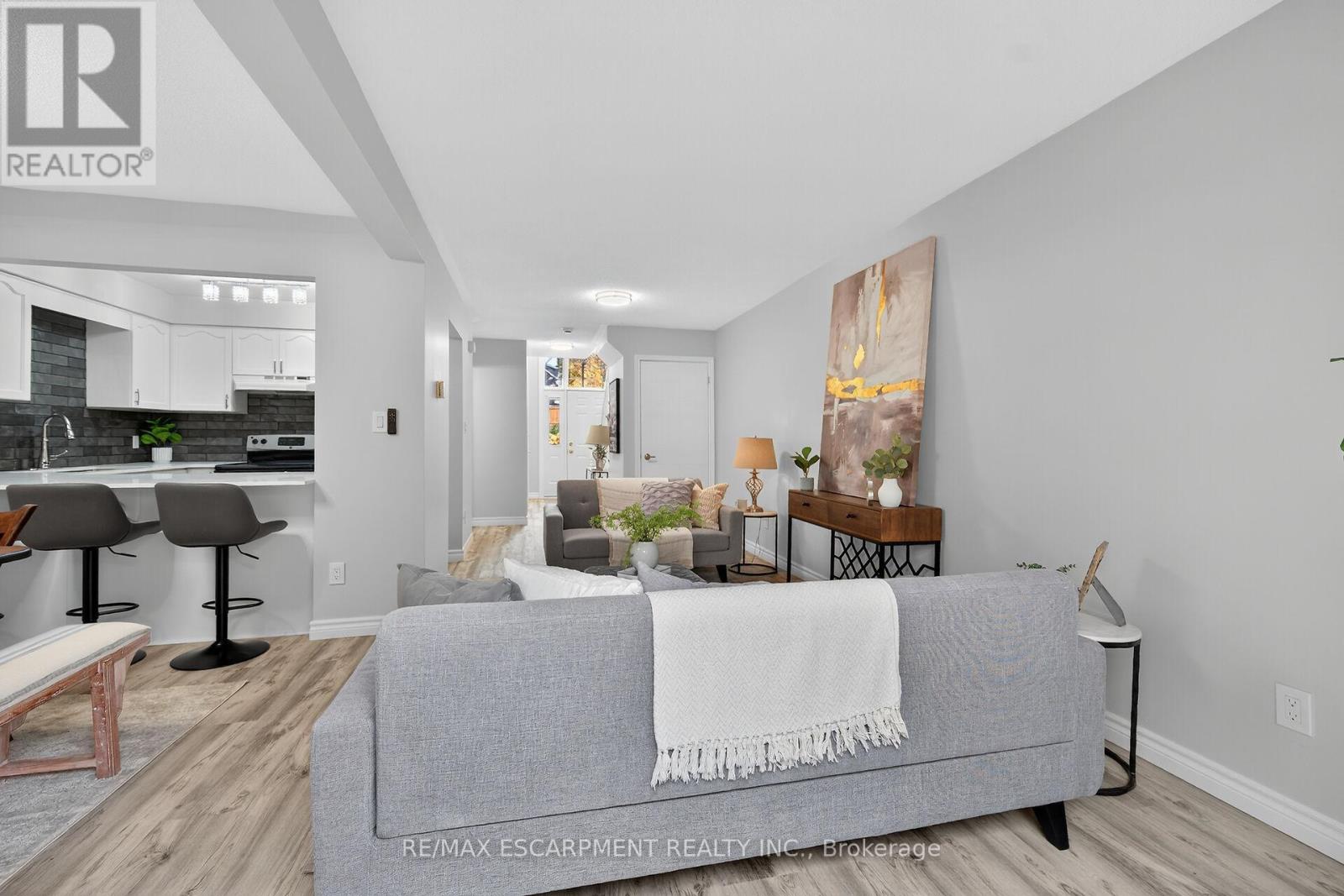 11 - 54 Argyle Street S, Haldimand, Ontario  N3W 1H9 - Photo 16 - X12525850