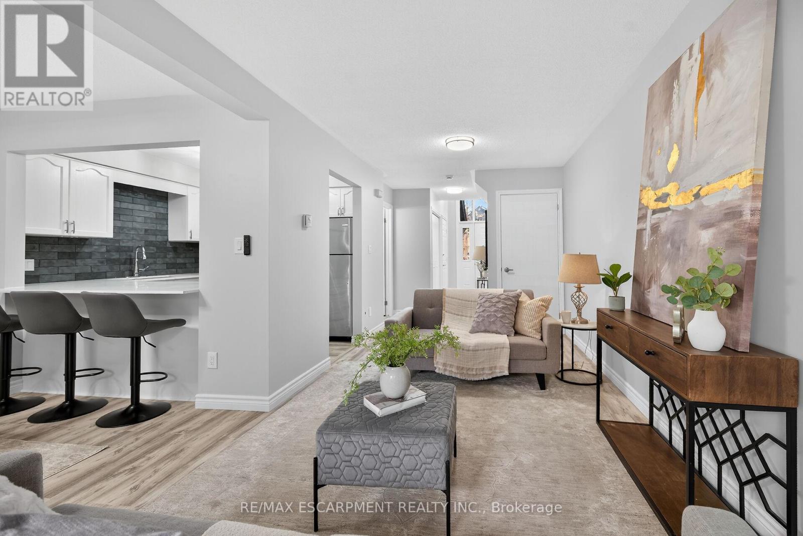 11 - 54 Argyle Street S, Haldimand, Ontario  N3W 1H9 - Photo 17 - X12525850