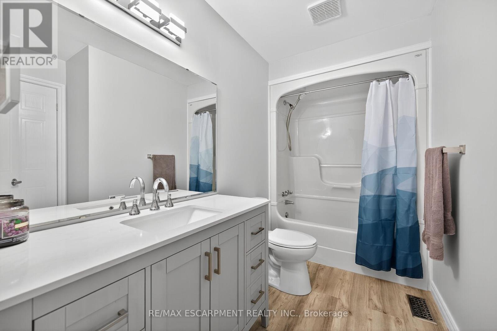 11 - 54 Argyle Street S, Haldimand, Ontario  N3W 1H9 - Photo 27 - X12525850