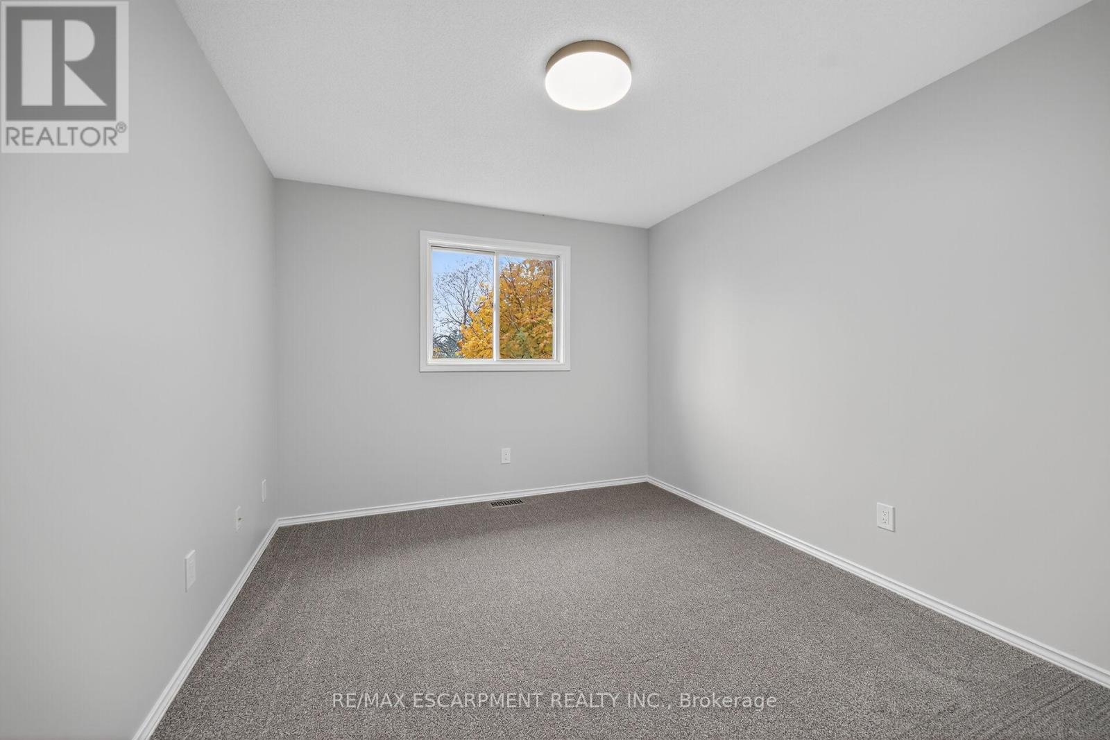 11 - 54 Argyle Street S, Haldimand, Ontario  N3W 1H9 - Photo 28 - X12525850