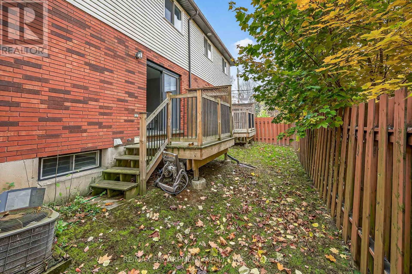 11 - 54 Argyle Street S, Haldimand, Ontario  N3W 1H9 - Photo 40 - X12525850