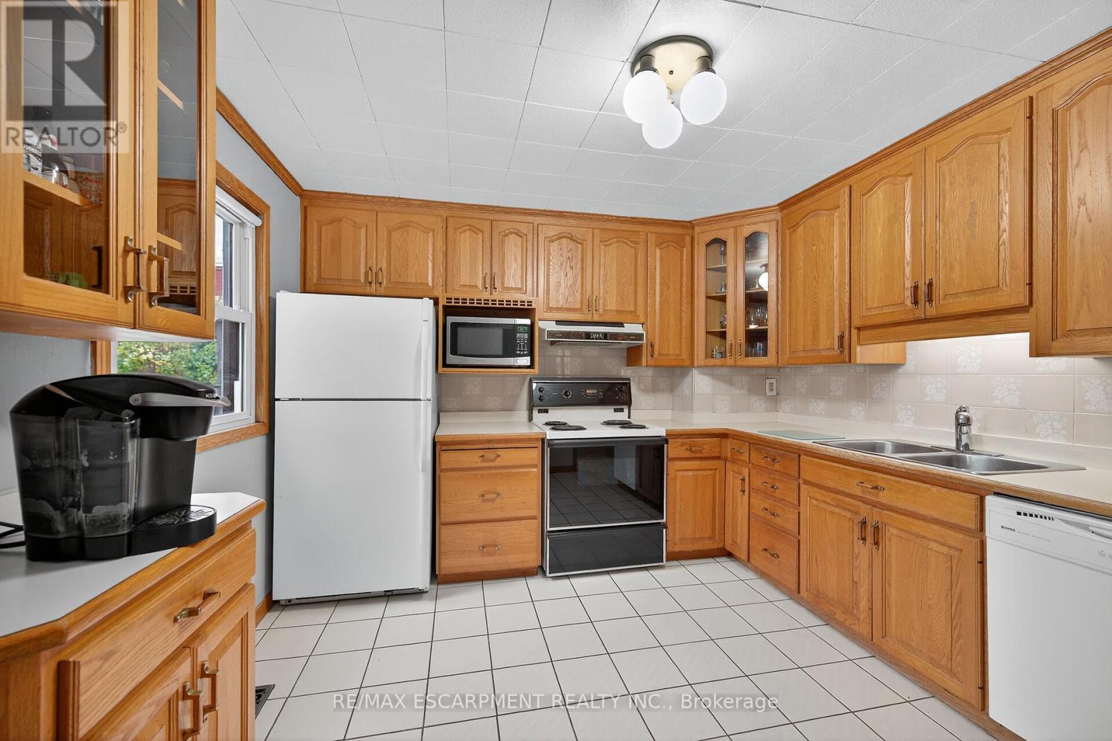 49 East 33rd Street, Hamilton, Ontario  L8V 3S9 - Photo 12 - X12525886