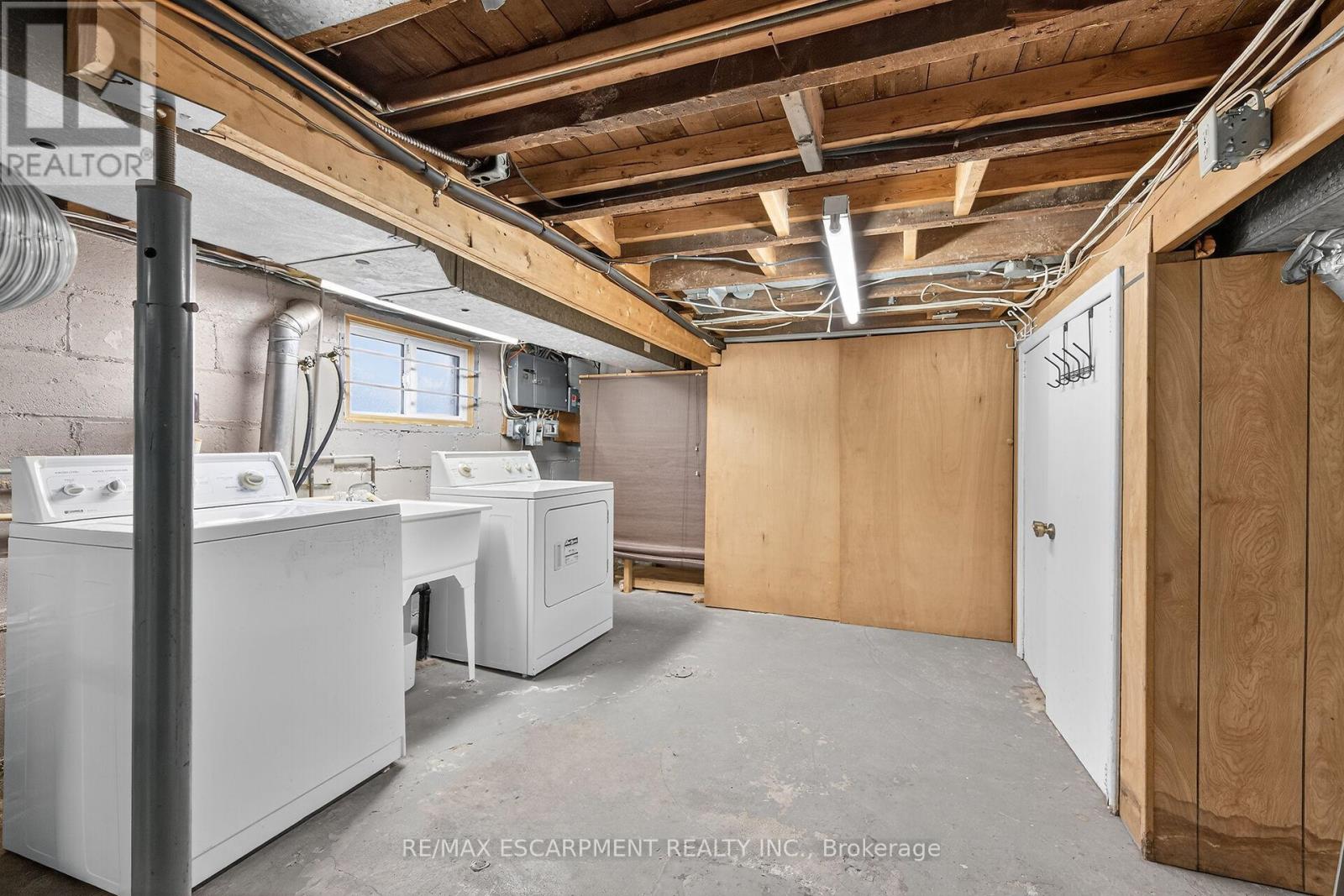 49 East 33rd Street, Hamilton, Ontario  L8V 3S9 - Photo 31 - X12525886