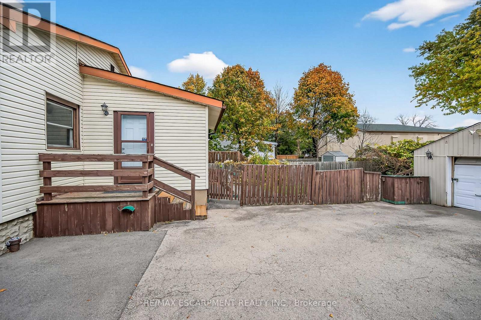 49 East 33rd Street, Hamilton, Ontario  L8V 3S9 - Photo 34 - X12525886