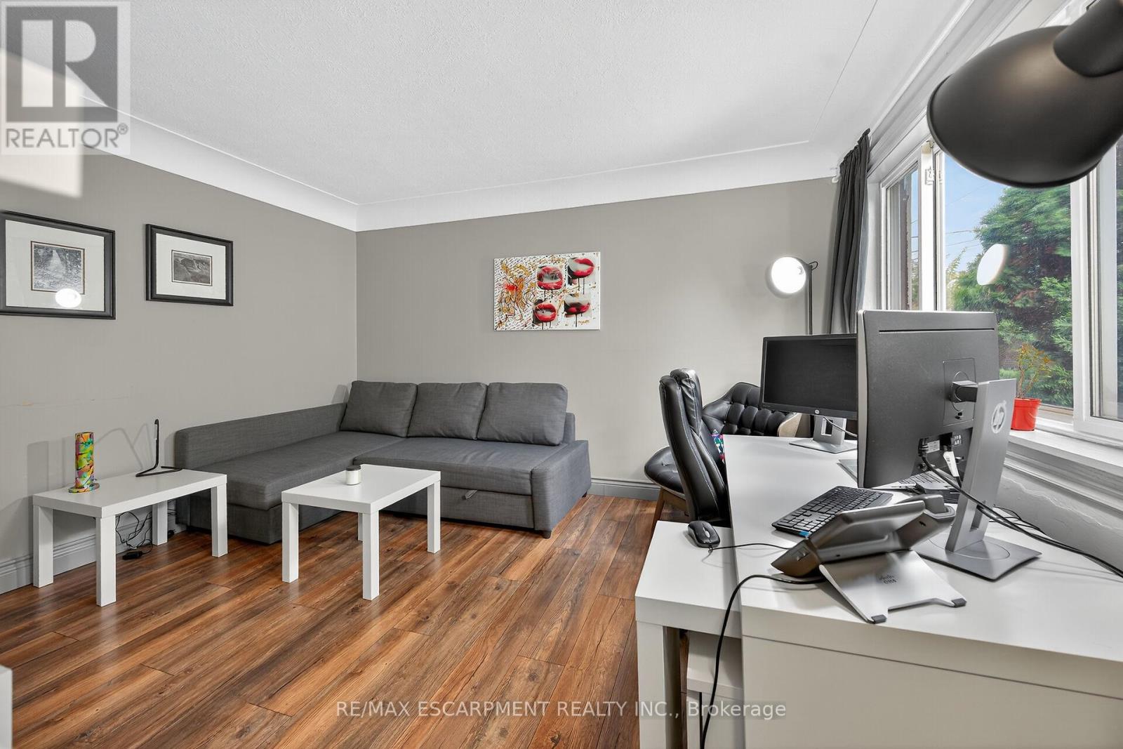 49 East 33rd Street, Hamilton, Ontario  L8V 3S9 - Photo 8 - X12525886