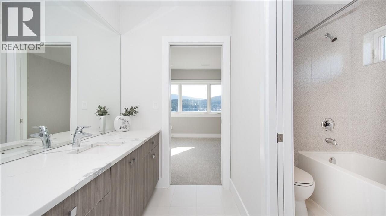 9xx Beachview Drive, North Vancouver, British Columbia  V7G 1P8 - Photo 12 - R3065965