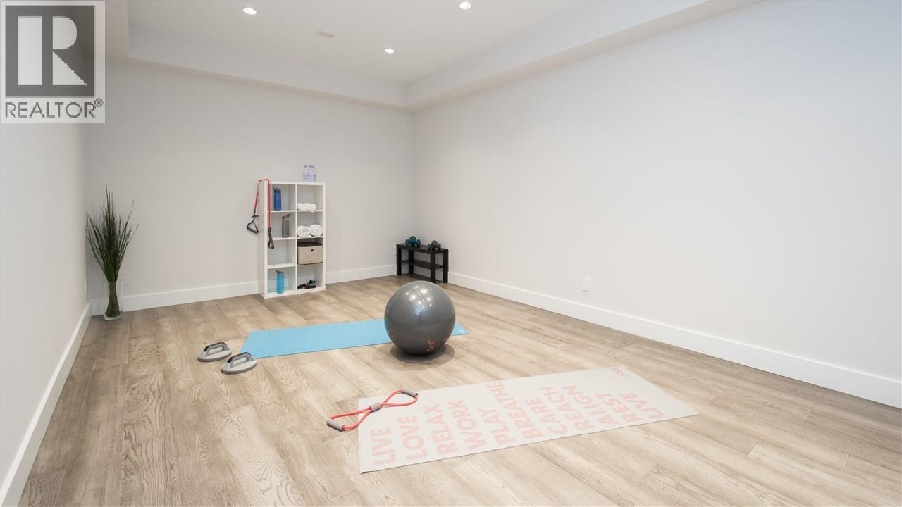 9xx Beachview Drive, North Vancouver, British Columbia  V7G 1P8 - Photo 13 - R3065965