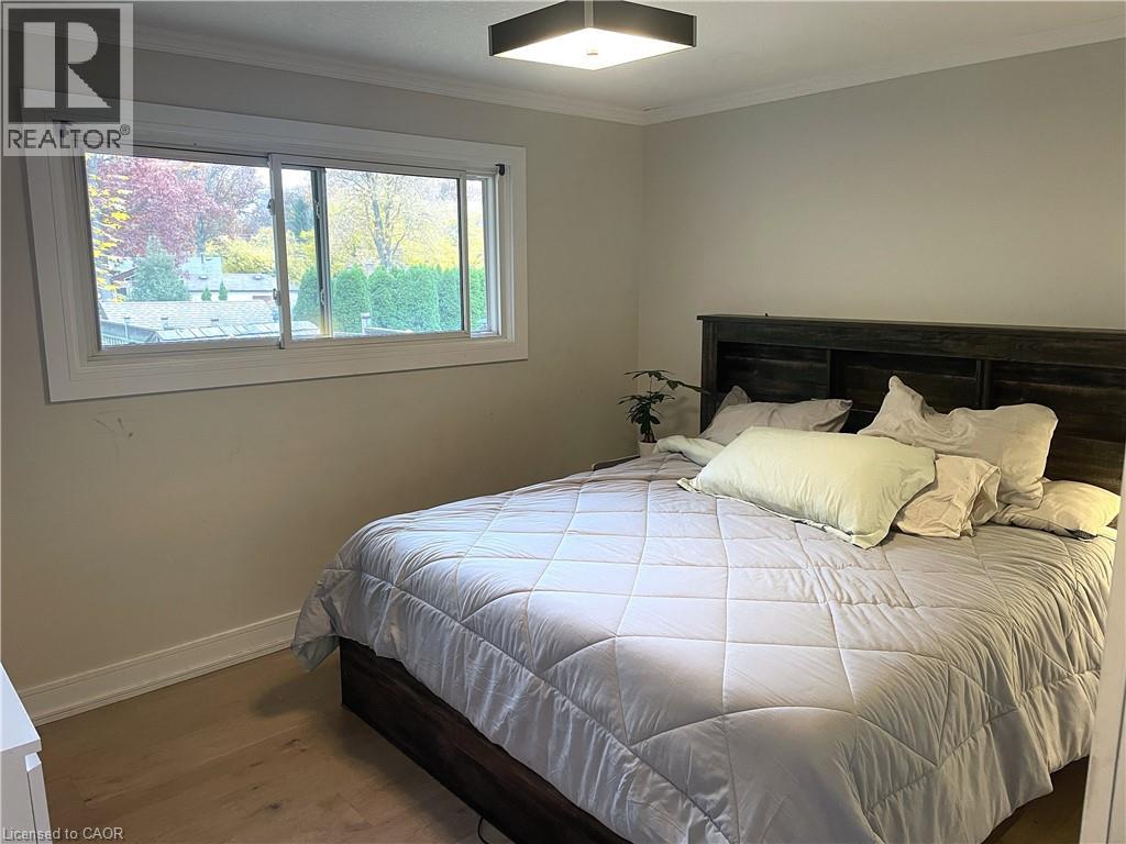 2402 Grenallen Drive, Burlington, Ontario  L7P 1V9 - Photo 12 - 40786468