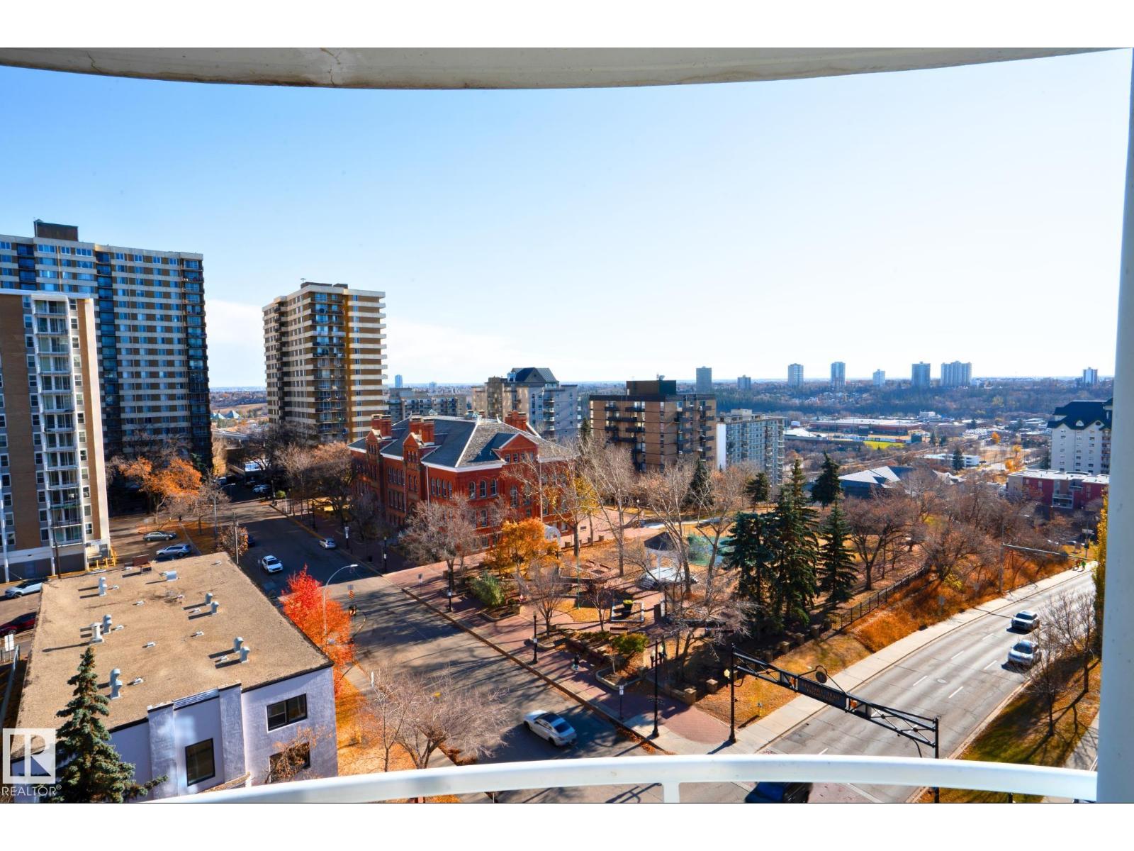 #901 10504 99 AV NW, Edmonton, Alberta