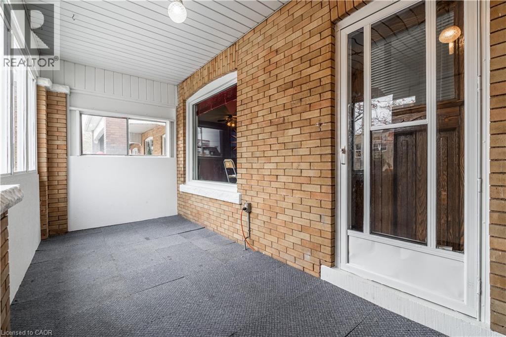 980 King Street E, Hamilton, Ontario L8M 1C5 - Photo 2 - 40786670