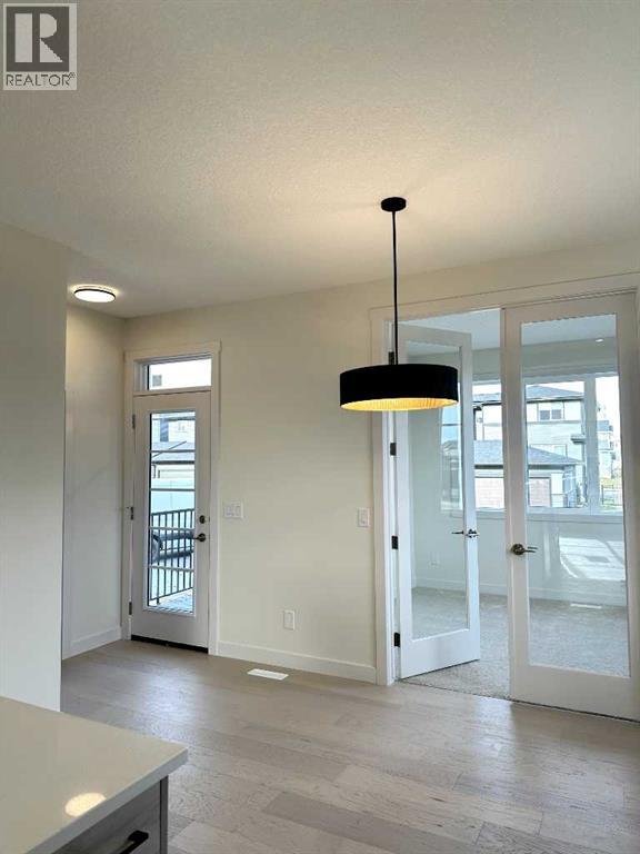 220 Waterford Heath, Chestermere, Alberta  T1X 2Z7 - Photo 11 - A2269514