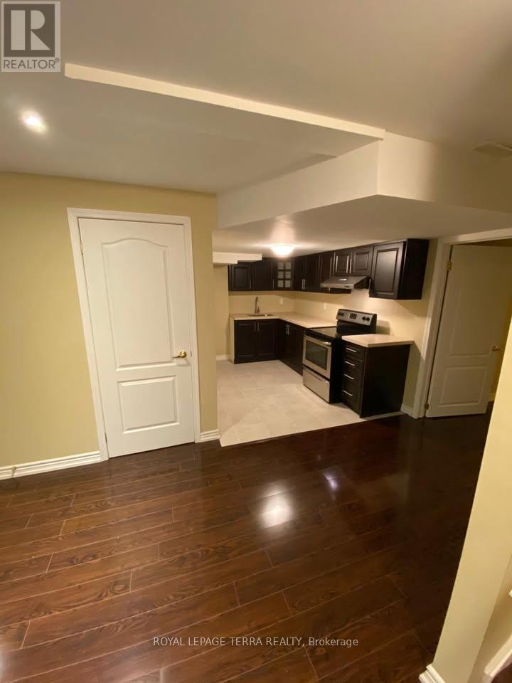 54 Andretti Crescent, Brampton, Ontario  L6X 5G6 - Photo 3 - W12525896