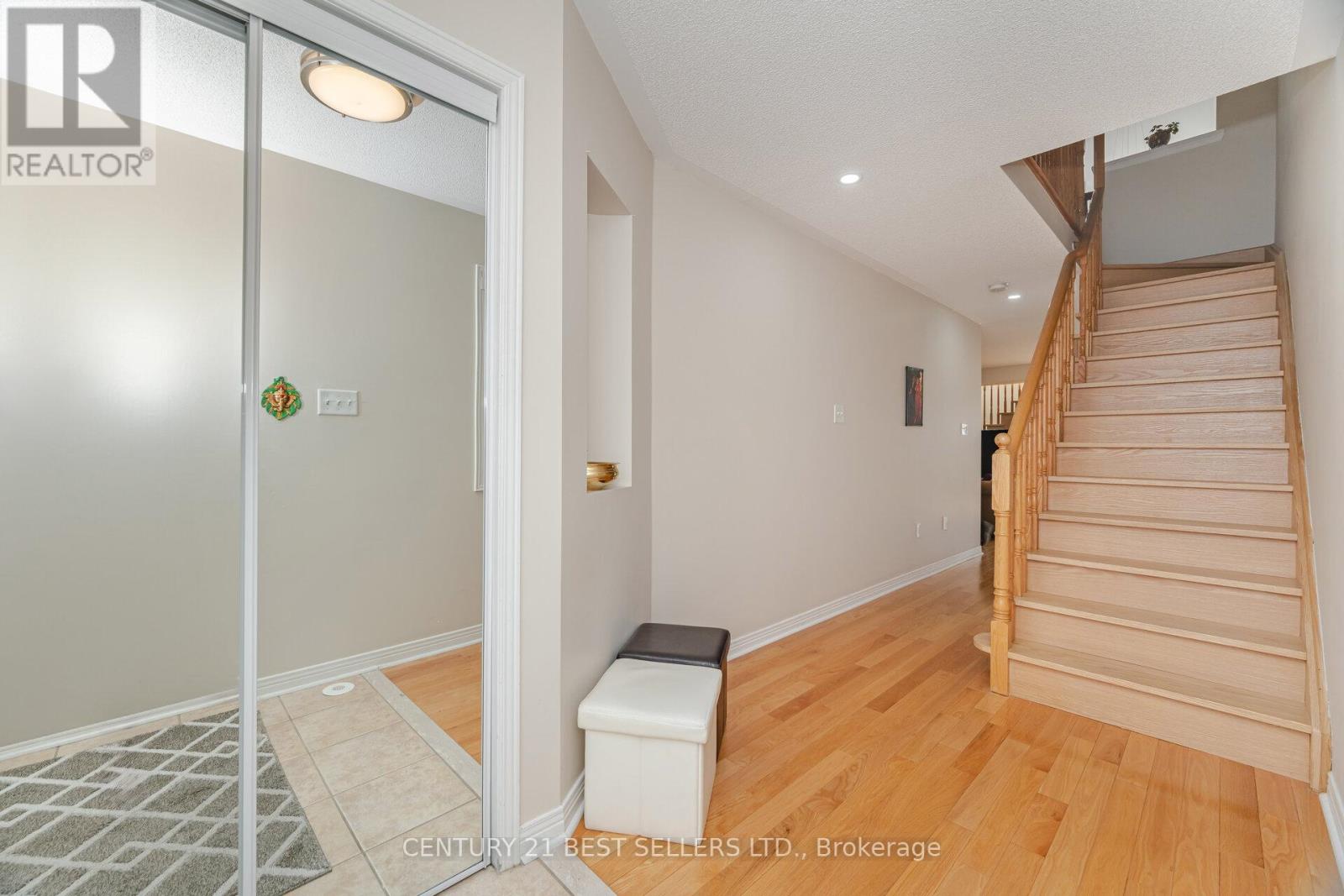 82 Pilkington Drive, Toronto, Ontario  M1L 0A7 - Photo 5 - E12525938