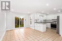 37 Cabinet Crescent, Vaughan, Ontario  L4L 6H9 - Photo 13 - N12525920