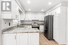 37 Cabinet Crescent, Vaughan, Ontario  L4L 6H9 - Photo 15 - N12525920