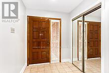 37 Cabinet Crescent, Vaughan, Ontario  L4L 6H9 - Photo 4 - N12525920