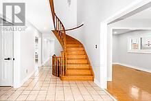 37 Cabinet Crescent, Vaughan, Ontario  L4L 6H9 - Photo 6 - N12525920