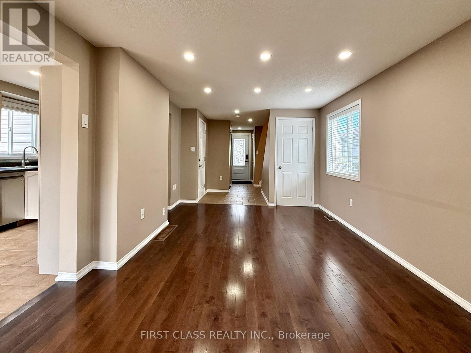 13 Benjamin Lane, Barrie, Ontario  L4N 0S3 - Photo 12 - S12525974