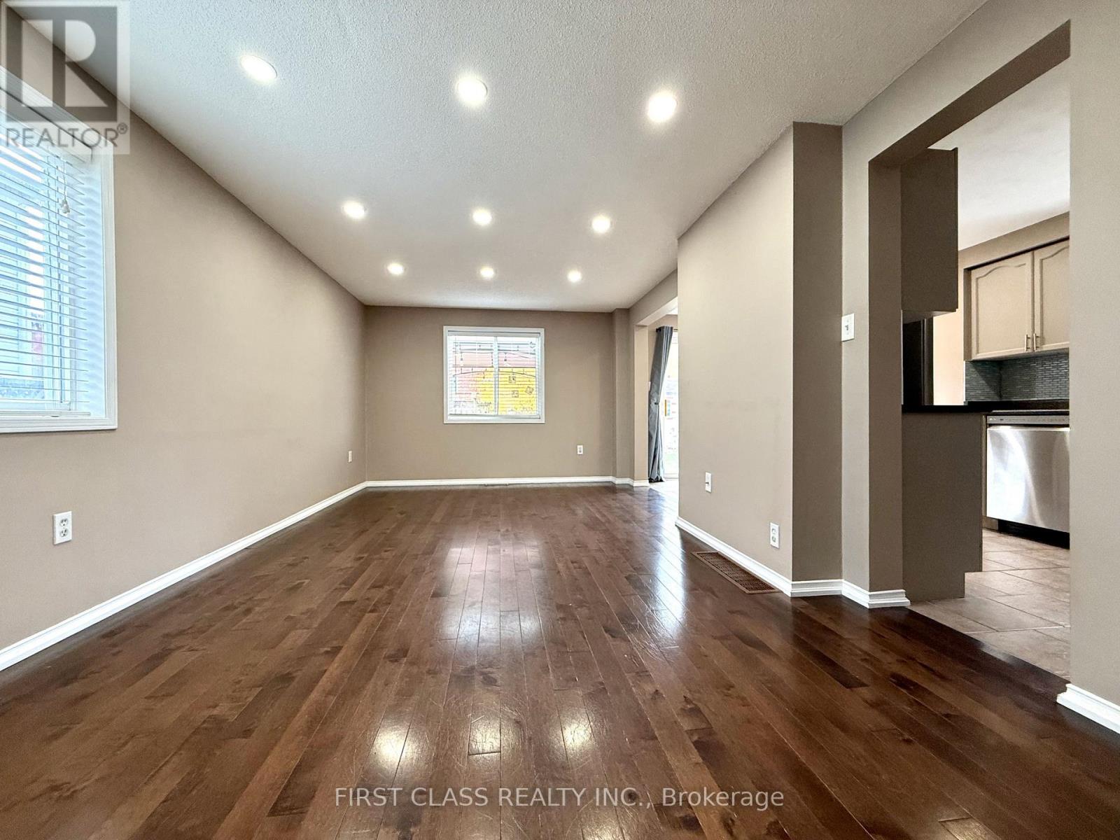 13 Benjamin Lane, Barrie, Ontario  L4N 0S3 - Photo 17 - S12525974