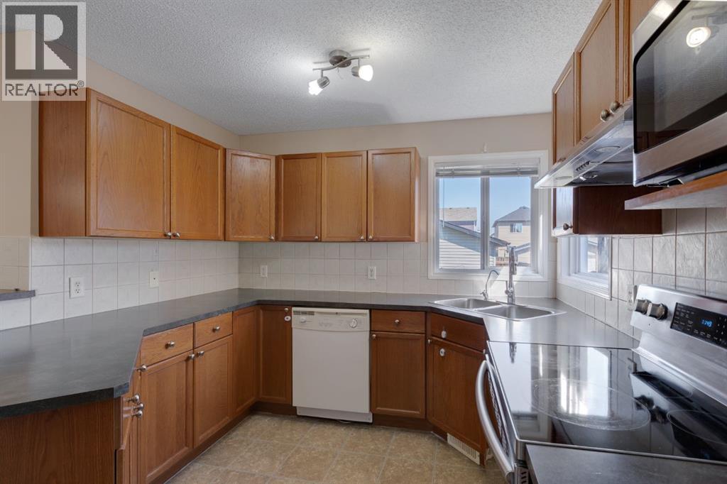 427 Saddlebrook Way Ne, Calgary, Alberta  T3J 5M7 - Photo 15 - A2248432