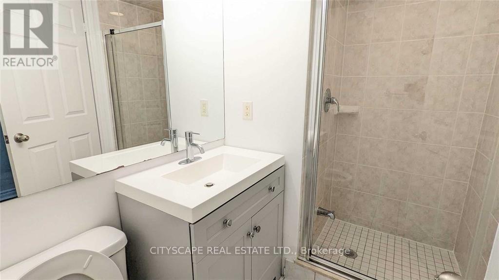 2416 - 3880 Duke Of York Boulevard, Mississauga, Ontario  L5B 4M7 - Photo 18 - W12525916