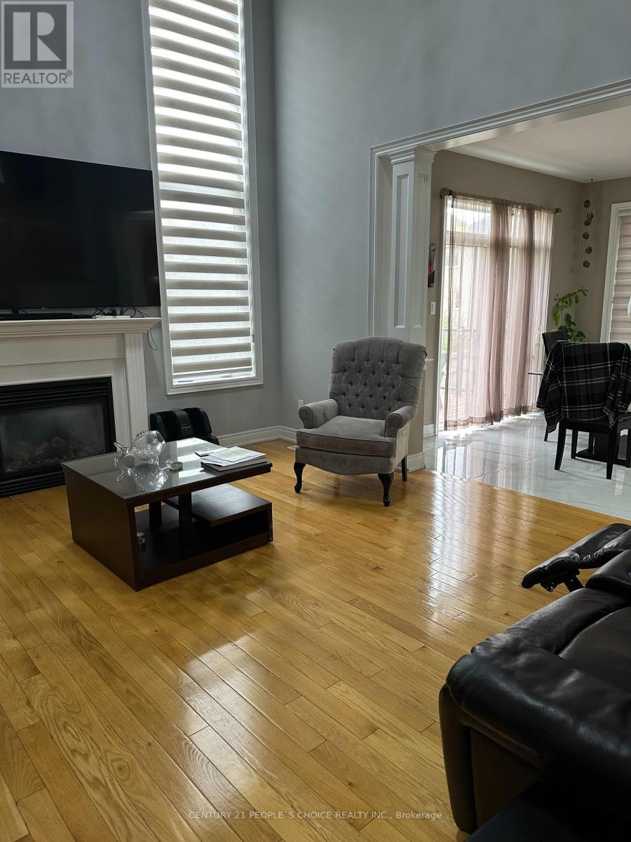 Upper - 69 Fallowfield Road, Brampton, Ontario  L6X 0X1 - Photo 5 - W12525942