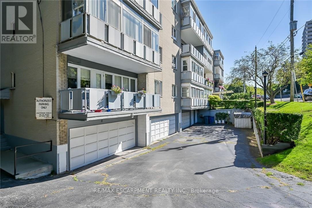 405 - 107 St Josephs Drive, Hamilton, Ontario  L8N 2G1 - Photo 14 - X12525944