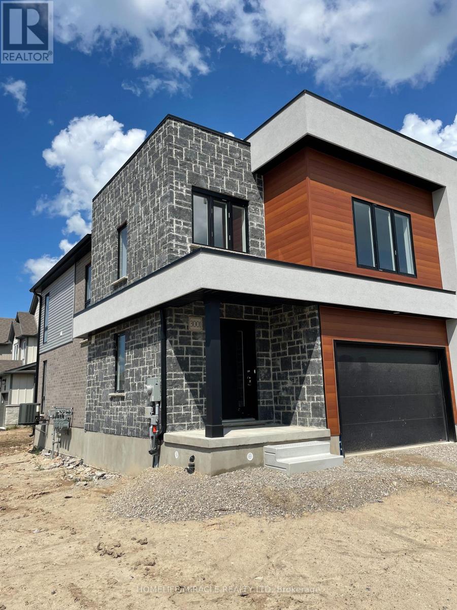 3001 Turner Crescent, London South, Ontario  N6M 0J3 - Photo 2 - X12525966