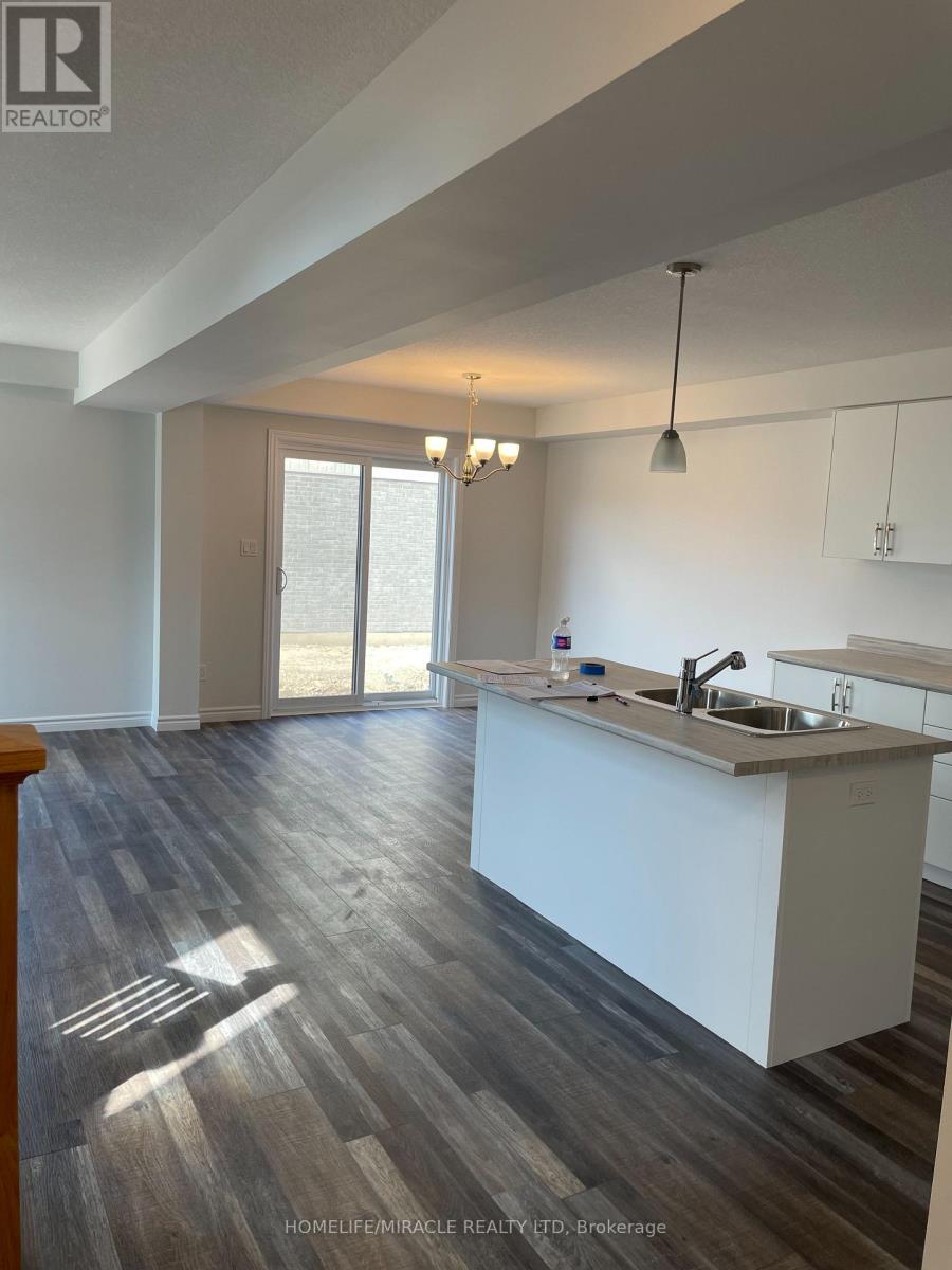 3001 Turner Crescent, London South, Ontario  N6M 0J3 - Photo 6 - X12525966