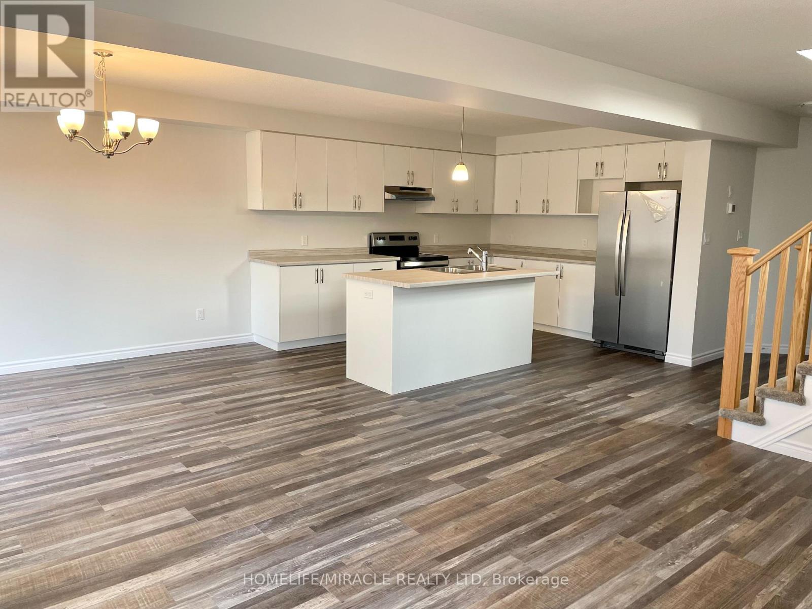 3001 Turner Crescent, London South, Ontario  N6M 0J3 - Photo 9 - X12525966