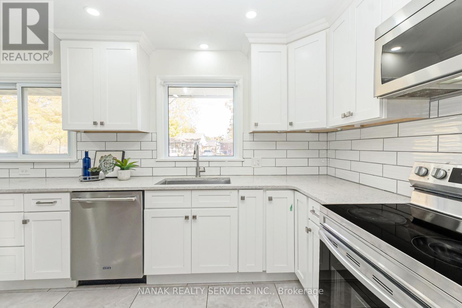 47 Jasper Crescent, London East, Ontario  N5W 1J9 - Photo 6 - X12525968