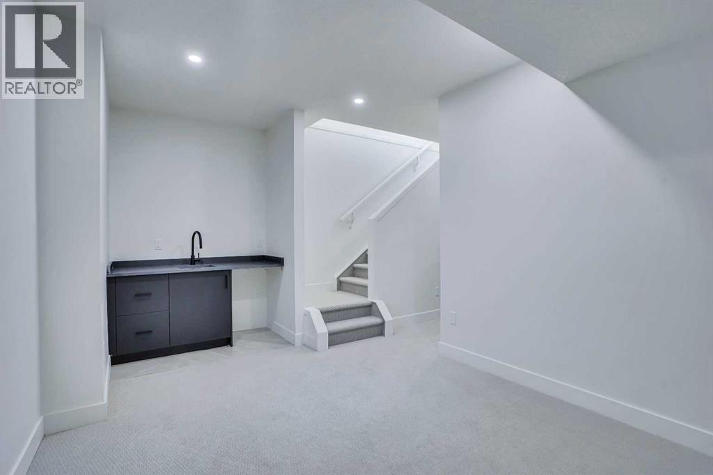 1802 19 Avenue Nw, Calgary, Alberta  T2M 1B5 - Photo 16 - A2256651