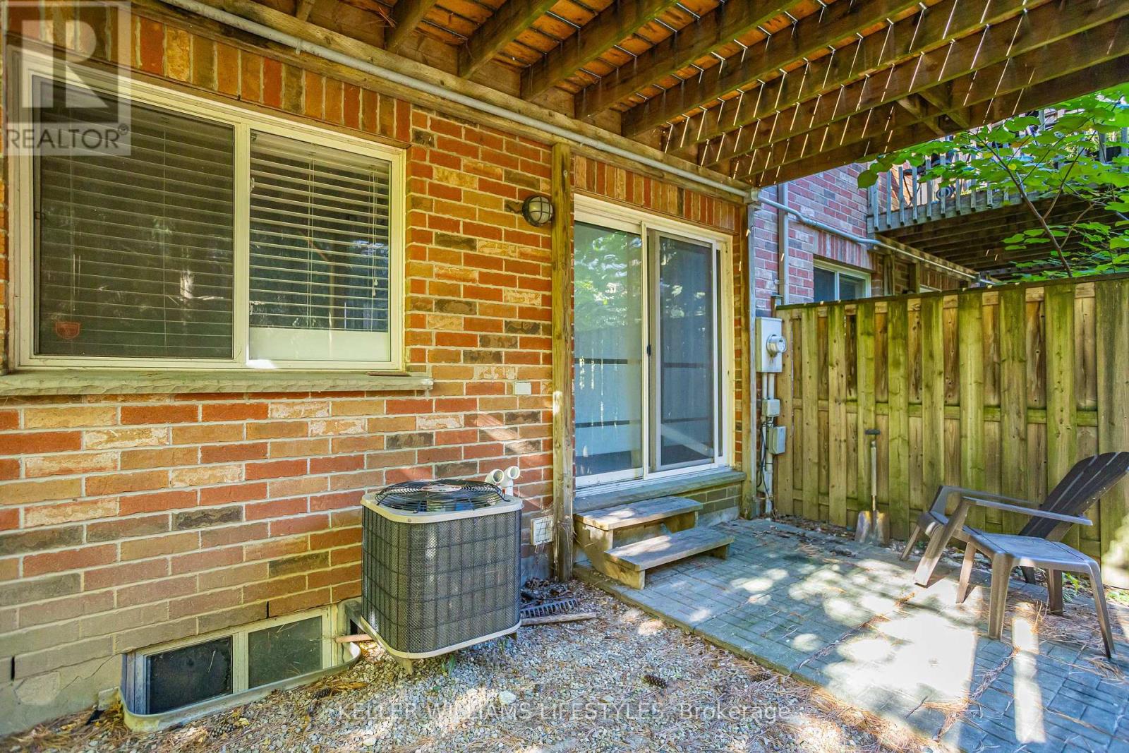 6 - 624 William Street, London East, Ontario  N6B 3G2 - Photo 33 - X12467506