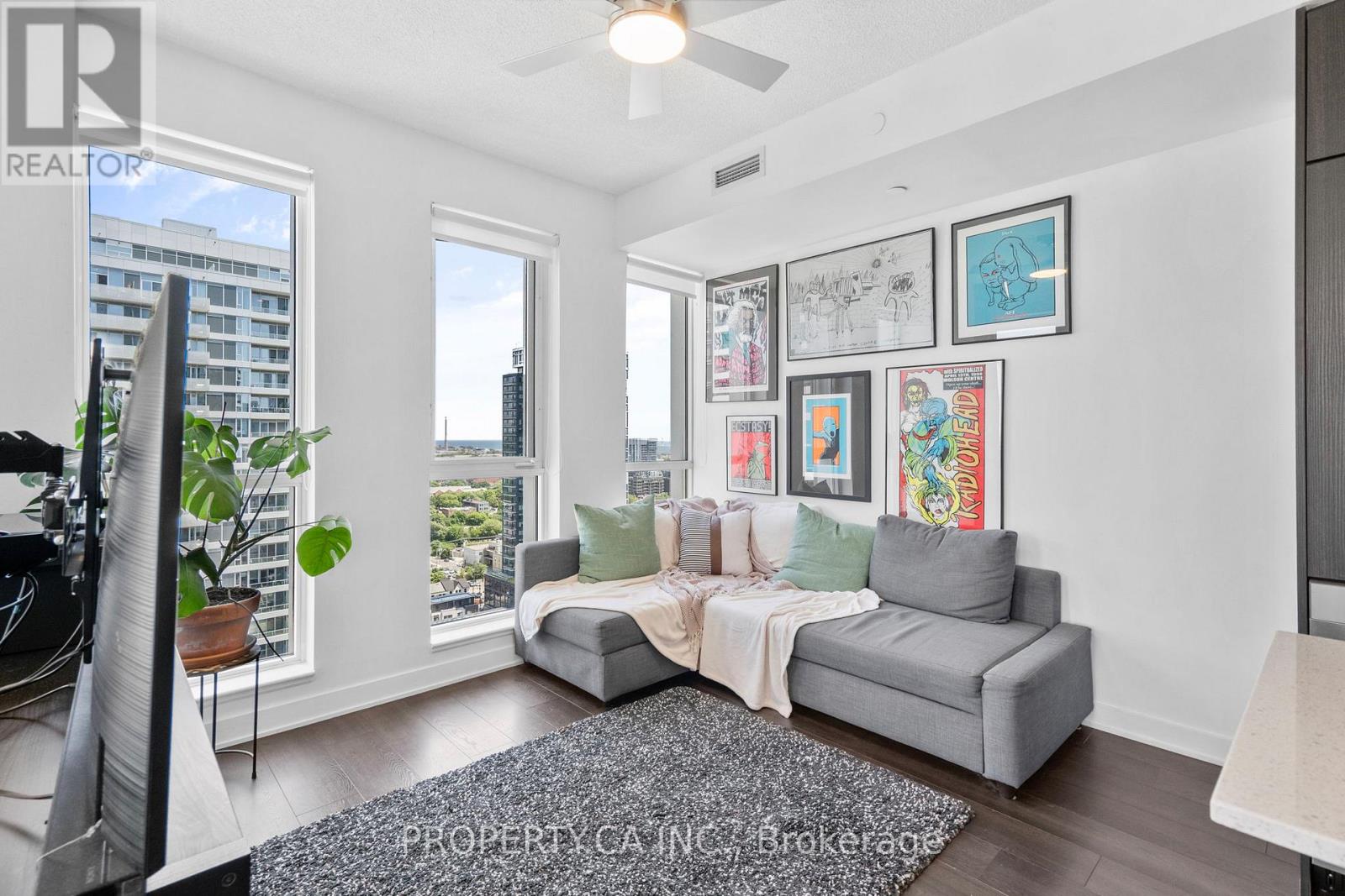 2212 - 170 Sumach Street, Toronto, Ontario  M5A 0C3 - Photo 3 - C12525978