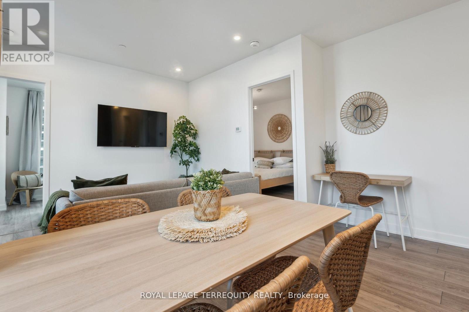 1902 - 108 Peter Street, Toronto, Ontario  M5V 0W2 - Photo 24 - C12525998