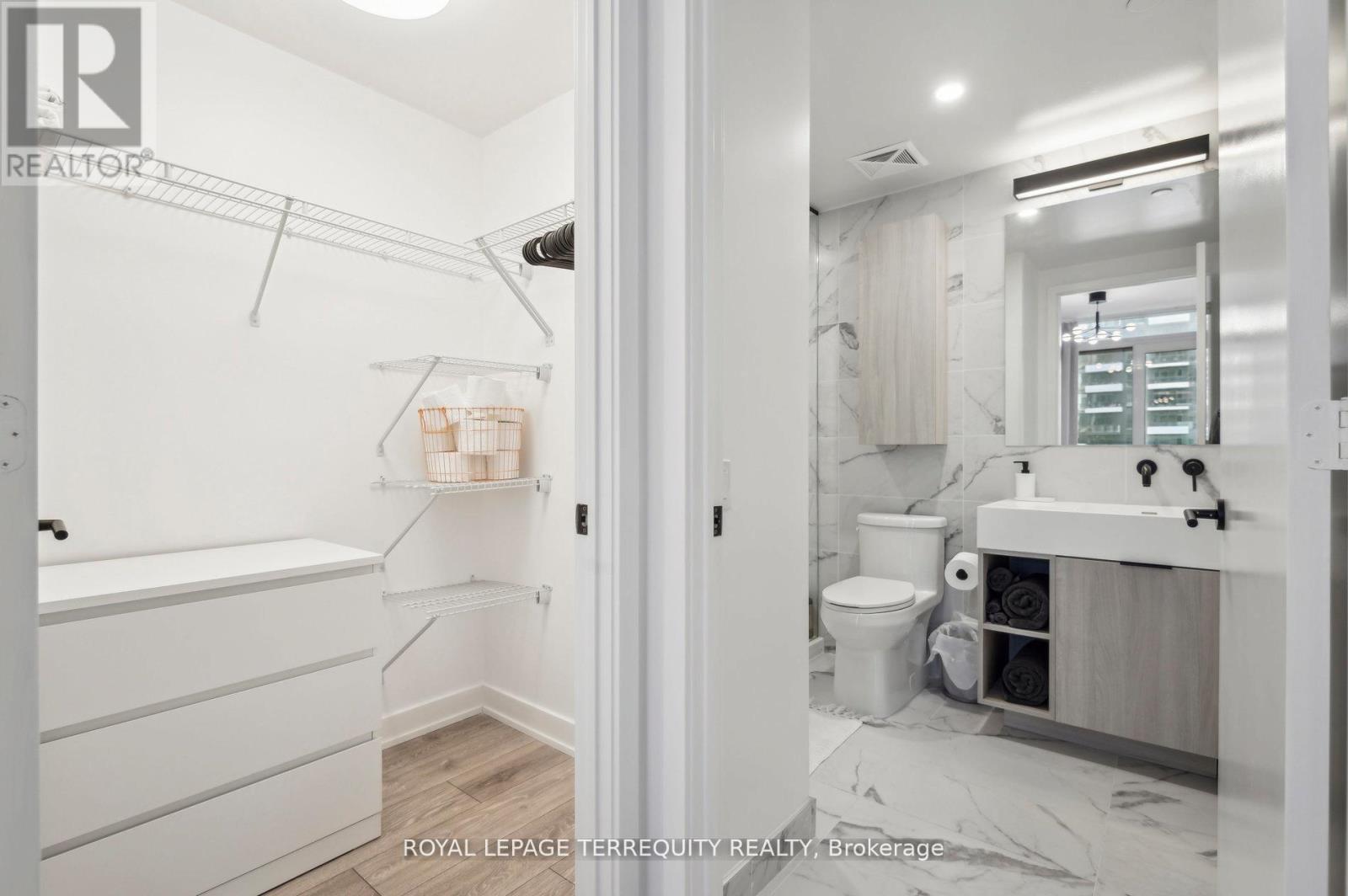 1902 - 108 Peter Street, Toronto, Ontario  M5V 0W2 - Photo 35 - C12525998