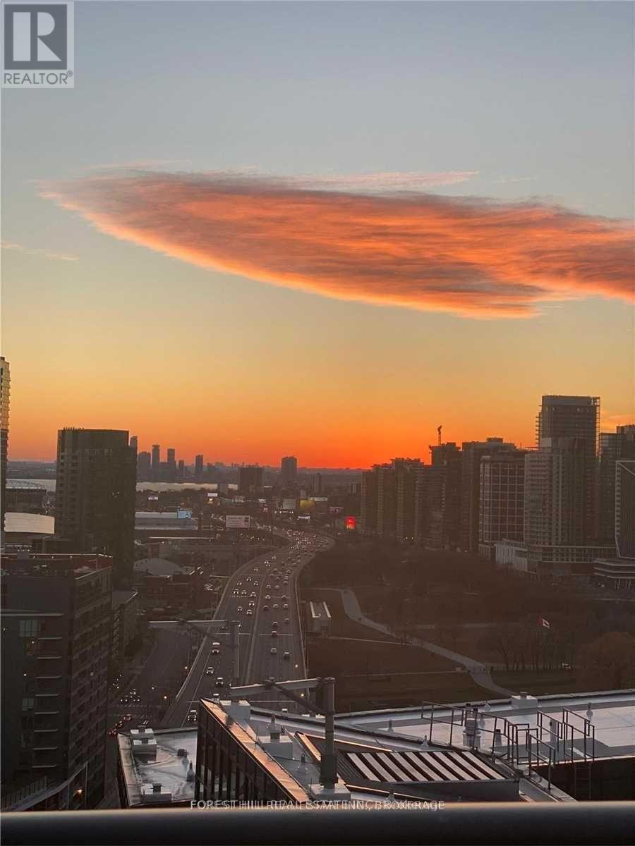 2903 - 70 Queens Wharf Road, Toronto, Ontario  M5V 0J2 - Photo 4 - C12526036