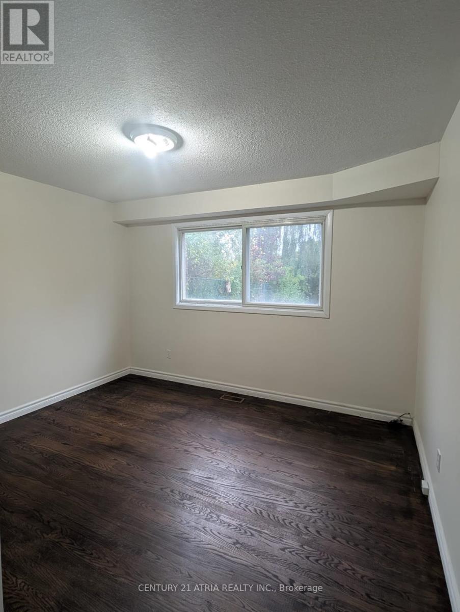 Main - 7 Fluellen Drive, Toronto, Ontario  M1W 2B2 - Photo 11 - E12525988