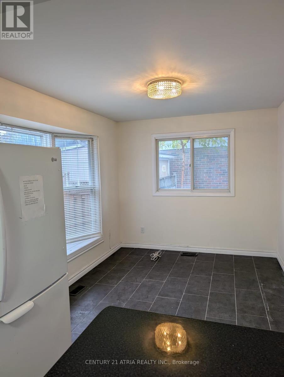 Main - 7 Fluellen Drive, Toronto, Ontario  M1W 2B2 - Photo 14 - E12525988