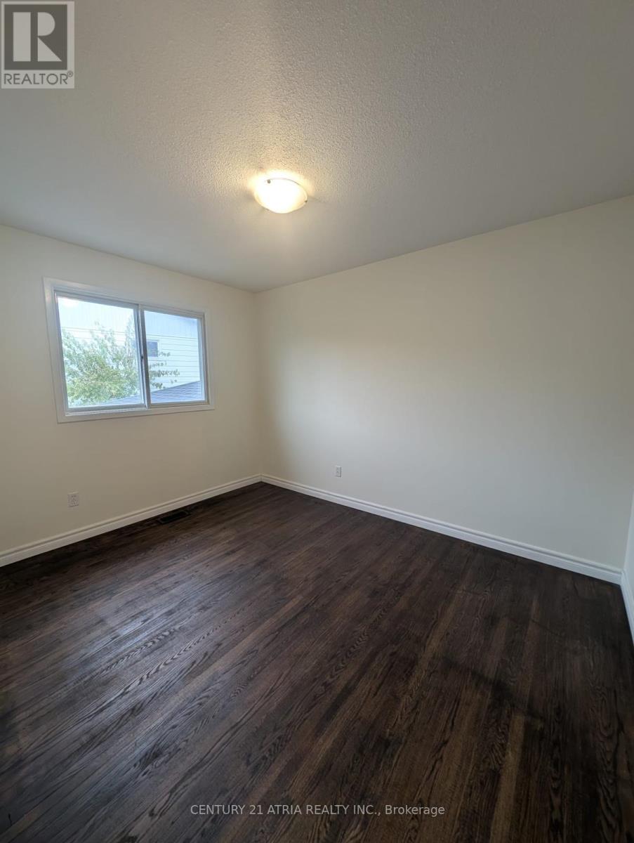 Main - 7 Fluellen Drive, Toronto, Ontario  M1W 2B2 - Photo 5 - E12525988