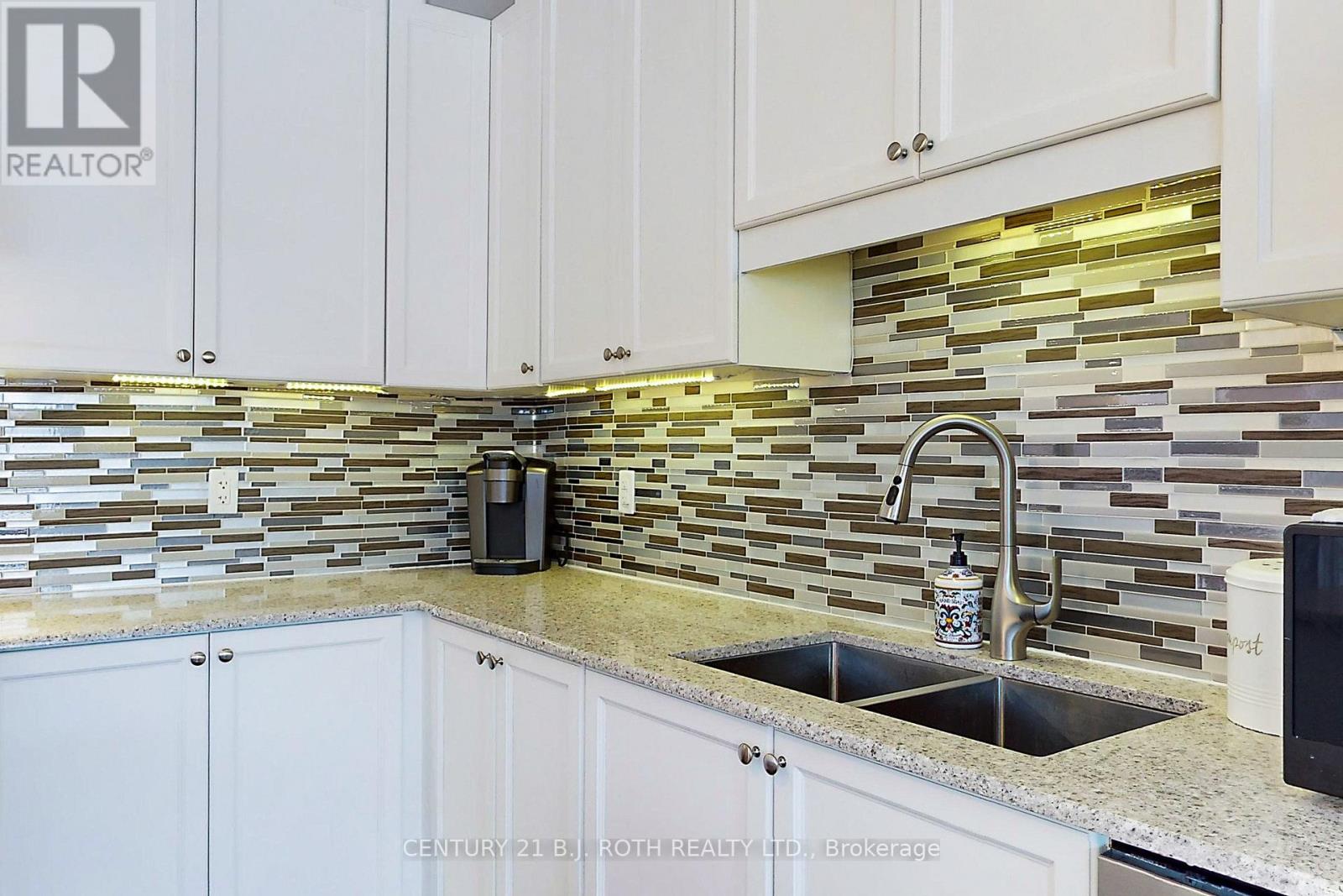 157 Mary Street, Clearview, Ontario  L0M 1G0 - Photo 9 - S12479035